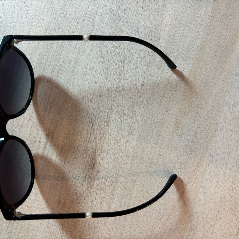 Chanel Sunglasses - Picture 9 of 11